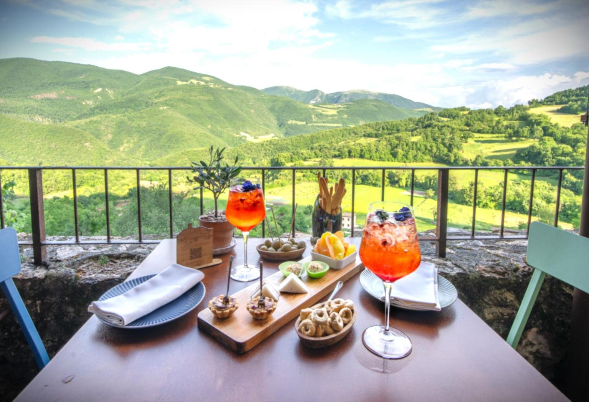 فندق Castello Di Postignano Relais Sellano المظهر الخارجي الصورة